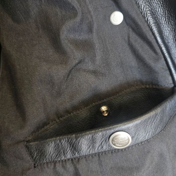 Harley-Davidson Black Leather Jacket with Silver Details - Picture 8 of 9